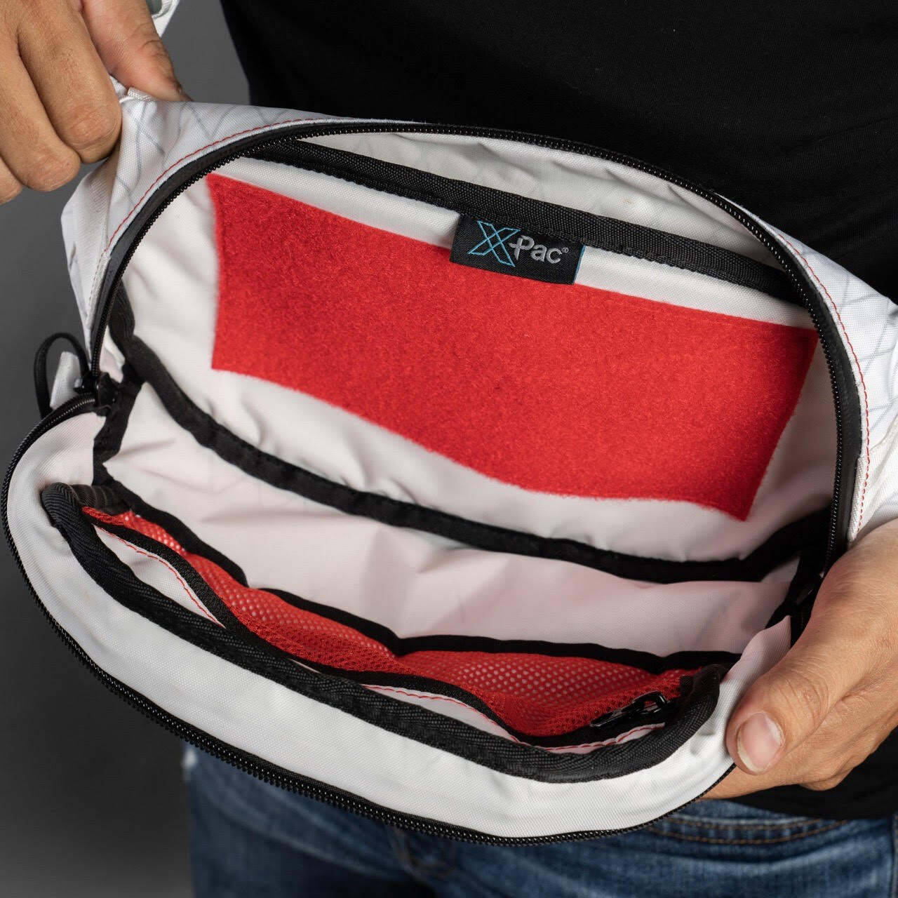 Redline Sling Bag White LIMITED  - Image 8